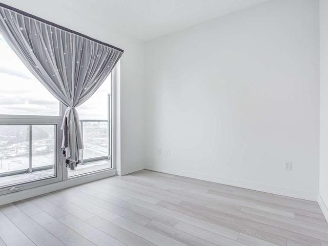 1611 - 117 Mcmahon Dr, Condo with 1 bedrooms, 1 bathrooms and 0 parking in Toronto ON | Image 8