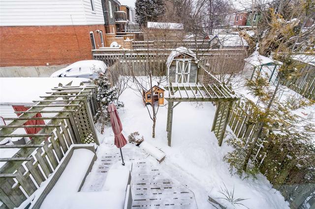 133 Woodmount Ave, House detached with 3 bedrooms, 3 bathrooms and 1 parking in Toronto ON | Image 6