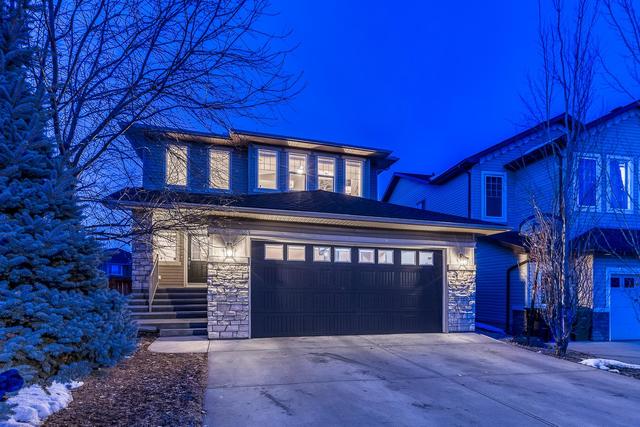 24 Silverado Bank Court Sw, House detached with 4 bedrooms, 3 bathrooms and 4 parking in Calgary AB | Image 2
