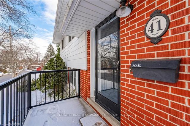 41 Campion Ave, House detached with 4 bedrooms, 2 bathrooms and 4 parking in Guelph ON | Image 12