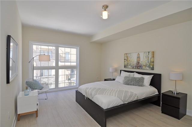 Th54 - 220 Brandon St, House attached with 3 bedrooms, 3 bathrooms and 1 parking in Toronto ON | Image 17