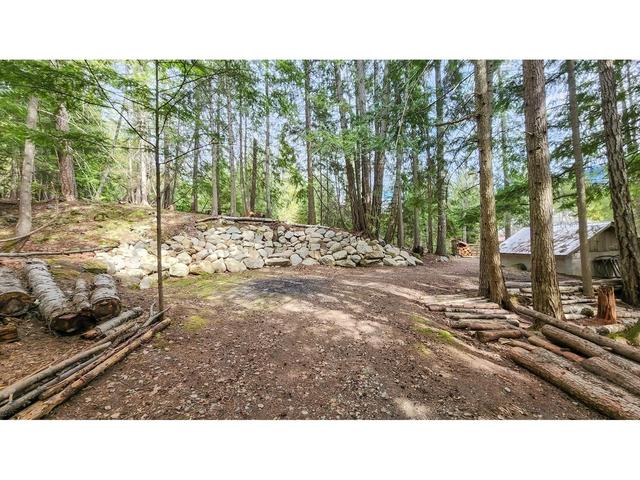 5745 Longbeach Road, House detached with 0 bedrooms, 0 bathrooms and 6 parking in Central Kootenay E BC | Image 40