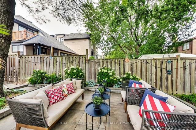 433 Douglas Ave, House detached with 4 bedrooms, 6 bathrooms and 6 parking in Toronto ON | Image 32