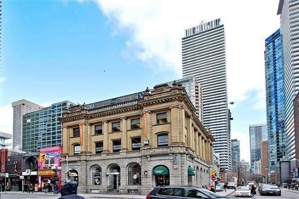 804 - 42 Charles St E, Condo with 1 bedrooms, 1 bathrooms and null parking in Toronto ON | Image 4