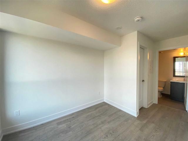 2116 - 9 Mabelle Ave, Condo with 2 bedrooms, 2 bathrooms and 1 parking in Toronto ON | Image 3