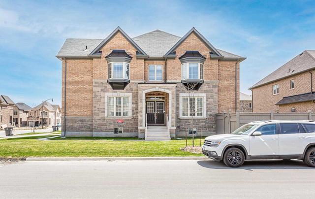 1 Sinatra St, House detached with 4 bedrooms, 4 bathrooms and 6 parking in Brampton ON | Card Image