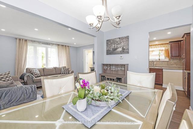 42 Ionview Rd, House detached with 3 bedrooms, 3 bathrooms and 4 parking in Toronto ON | Image 4