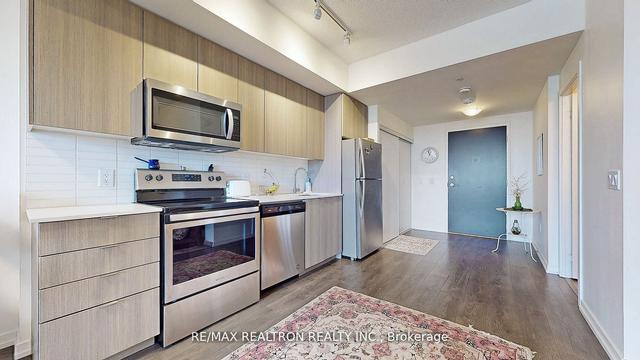 803 - 3237 Bayview Ave, Condo with 1 bedrooms, 1 bathrooms and 1 parking in Toronto ON | Image 8