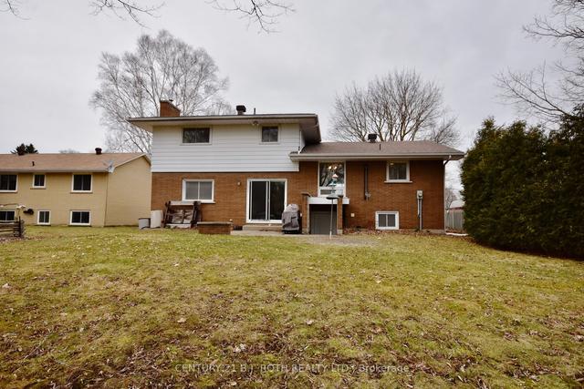 215 Hamilton Dr, House detached with 3 bedrooms, 2 bathrooms and 5 parking in Clearview ON | Image 21