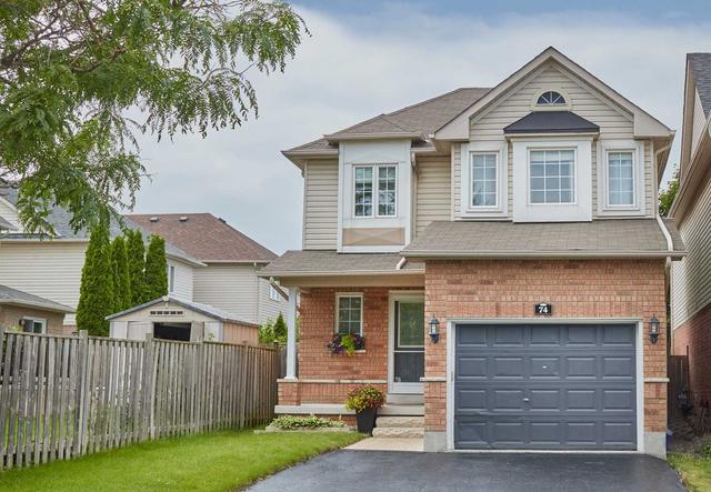 74 Madden Pl, House detached with 3 bedrooms, 2 bathrooms and 5 parking in Clarington ON | Image 1