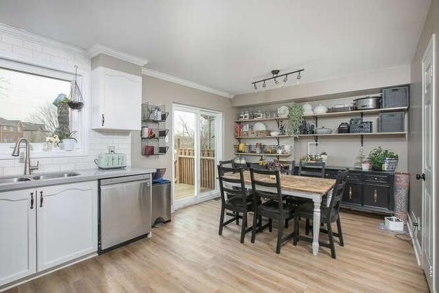 7 Hattie Crt, House attached with 3 bedrooms, 2 bathrooms and 3 parking in Georgina ON | Image 25