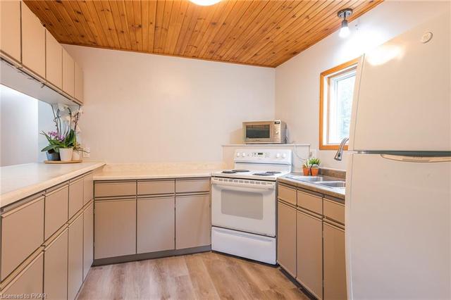 1165 County Rd 620, House detached with 2 bedrooms, 1 bathrooms and 12 parking in North Kawartha ON | Image 14