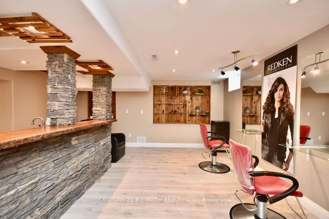 75 Versailles Cres, House detached with 3 bedrooms, 4 bathrooms and 6 parking in Barrie ON | Image 18