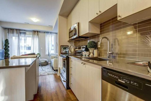 8 - 55 Thomas Mulholland Dr, House attached with 3 bedrooms, 3 bathrooms and 1 parking in Toronto ON | Image 8