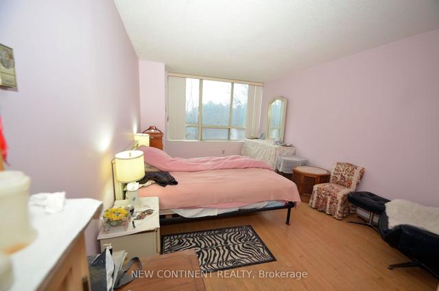 309 - 175 Bamburgh Circ, Condo with 2 bedrooms, 2 bathrooms and 2 parking in Toronto ON | Image 3