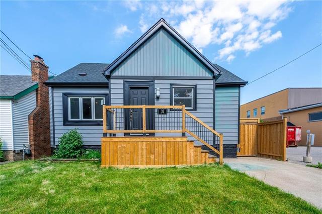 18 East 18th Street, House detached with 3 bedrooms, 2 bathrooms and 1 parking in Hamilton ON | Image 2