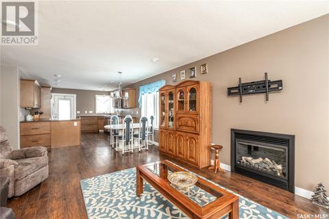 109 Bemister Avenue W, House semidetached with 2 bedrooms, 2 bathrooms and null parking in Melfort SK | Card Image