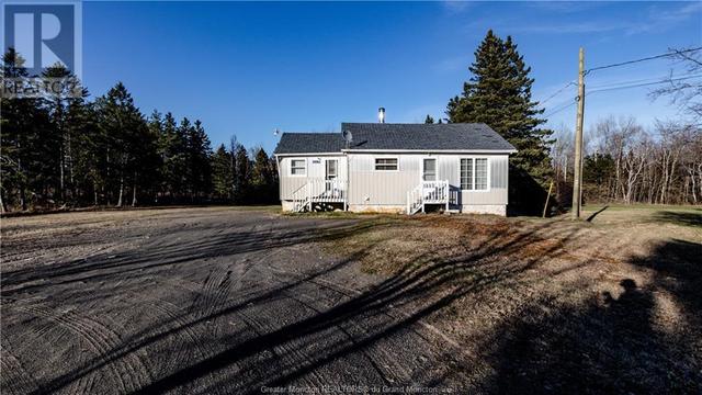 10439 Principale, House detached with 2 bedrooms, 1 bathrooms and null parking in Saint Louis de Kent NB | Image 1