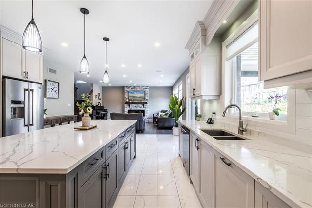 1656 Brayford Avenue, House detached with 5 bedrooms, 3 bathrooms and 6 parking in London ON | Image 7