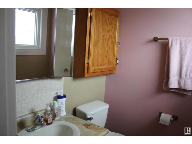 5126 55 Av, House detached with 5 bedrooms, 2 bathrooms and null parking in St. Paul AB | Image 14
