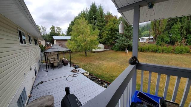 868 Kimberley Avenue N, House detached with 5 bedrooms, 3 bathrooms and 3 parking in Greenwood BC | Image 11
