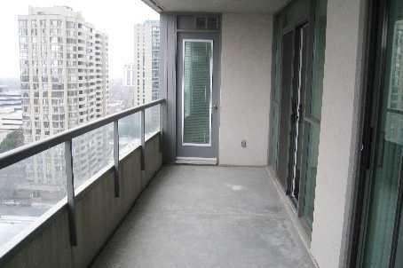 1907 - 23 Hollywood Ave, Condo with 2 bedrooms, 2 bathrooms and 1 parking in Toronto ON | Image 9