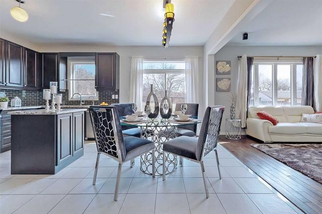 100 Gar Lehman Ave, House detached with 4 bedrooms, 3 bathrooms and 4 parking in Markham ON | Image 8