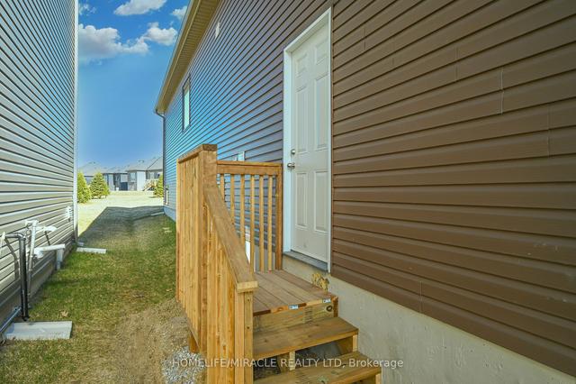 8 Beatrice Dr, House detached with 3 bedrooms, 6 bathrooms and 4 parking in Wasaga Beach ON | Image 18