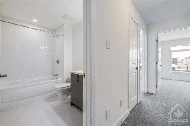 596 Rathburn Lane, Townhouse with 3 bedrooms, 3 bathrooms and 2 parking in Ottawa ON | Image 13
