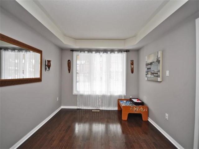 867 Maquire Terr, House detached with 4 bedrooms, 3 bathrooms and 3 parking in Milton ON | Image 11