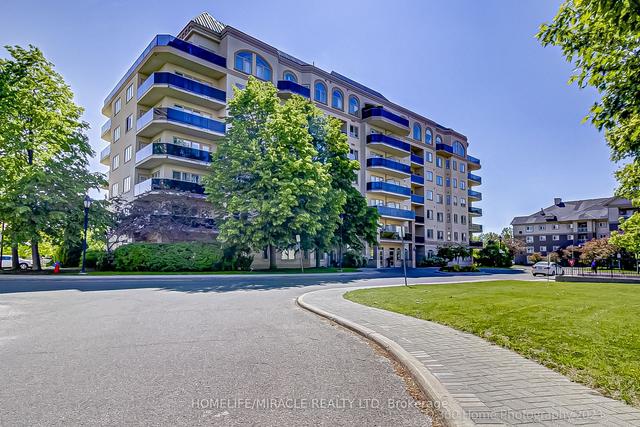 303 - 7 Dayspring Circ E, Condo with 2 bedrooms, 2 bathrooms and 1 parking in Brampton ON | Image 1