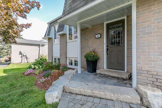 44 Brenda Blvd, House detached with 3 bedrooms, 2 bathrooms and 5 parking in Orangeville ON | Image 23
