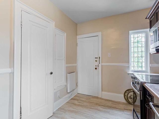 upper - 2 Larkin Ave, House detached with 2 bedrooms, 1 bathrooms and 1 parking in Toronto ON | Image 10