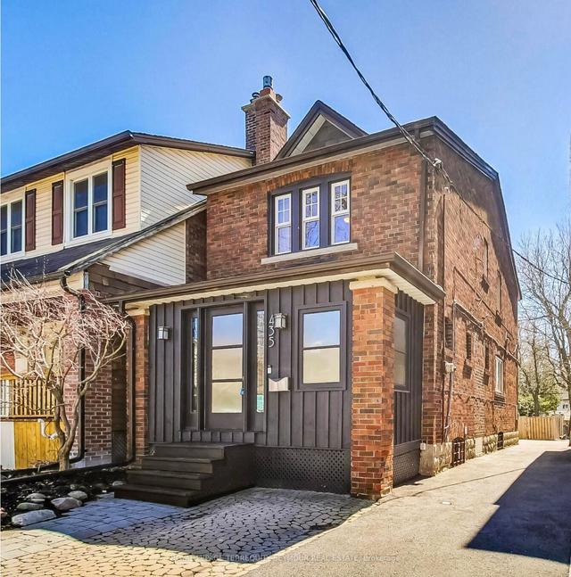 435 Balliol St, House detached with 3 bedrooms, 3 bathrooms and 2 parking in Toronto ON | Image 1