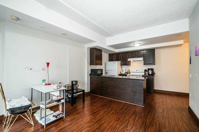ph 6 - 15 Maplewood Ave, Condo with 1 bedrooms, 1 bathrooms and 1 parking in Toronto ON | Image 4