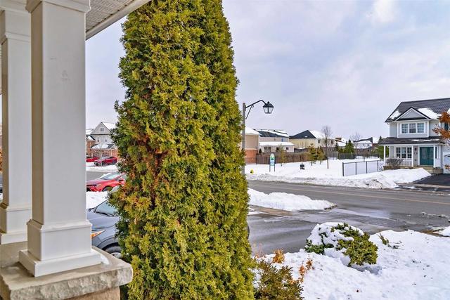 234 Blackburn Dr, House attached with 3 bedrooms, 2 bathrooms and 2 parking in Brantford ON | Image 12