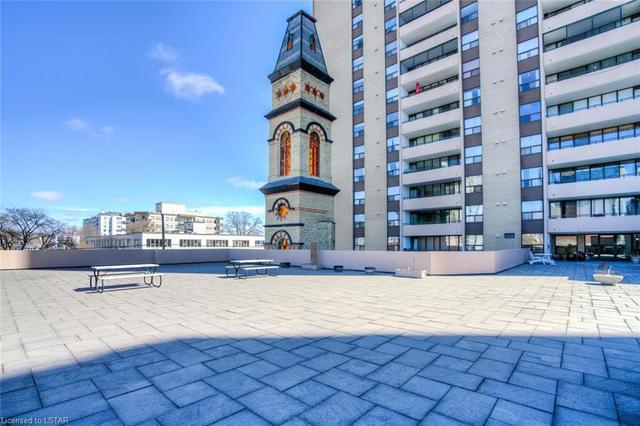 1402 - 389 Dundas Street, House attached with 2 bedrooms, 2 bathrooms and 22 parking in London ON | Image 26