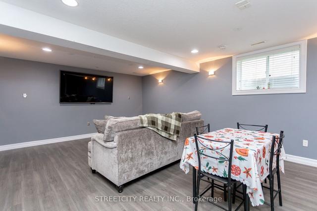 9 - 1430 Highbury Ave, Condo with 4 bedrooms, 3 bathrooms and 4 parking in London ON | Image 25