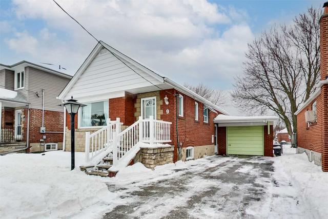 9 Clairlea Cres, House detached with 2 bedrooms, 2 bathrooms and 3 parking in Toronto ON | Image 12