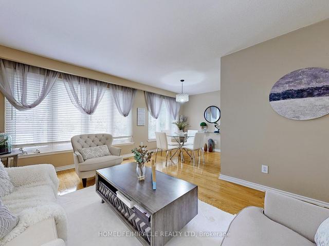 86 Coral Gable Dr, House detached with 3 bedrooms, 2 bathrooms and 6 parking in Toronto ON | Image 39