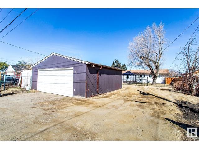204 Mcpherson Av, House detached with 2 bedrooms, 2 bathrooms and 6 parking in Spruce Grove AB | Image 54