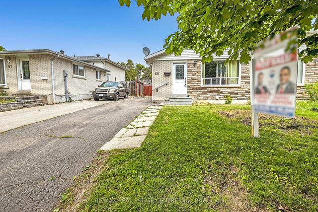 69 Newstead Cres, House semidetached with 3 bedrooms, 2 bathrooms and 3 parking in Brampton ON | Image 12