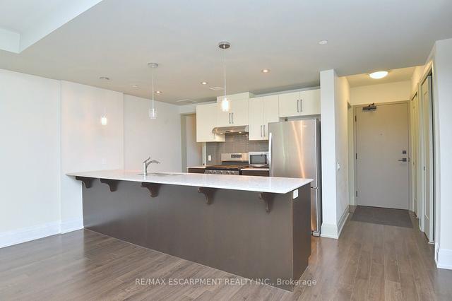 308 - 181 James St N, Condo with 2 bedrooms, 2 bathrooms and 1 parking in Hamilton ON | Image 4