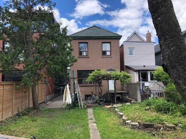 975 Dovercourt Rd, House detached with 4 bedrooms, 4 bathrooms and 2 parking in Toronto ON | Image 2