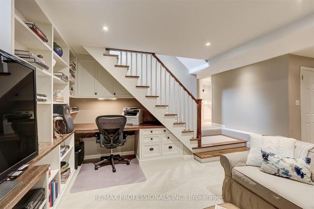 231 Grenview Blvd S, House detached with 3 bedrooms, 3 bathrooms and 2 parking in Toronto ON | Image 24