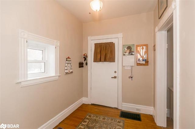 362 Barrie Road, House detached with 3 bedrooms, 2 bathrooms and 10 parking in Orillia ON | Image 4