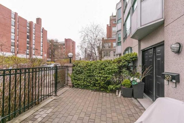 59 Mcmurrich St, Townhouse with 3 bedrooms, 3 bathrooms and 1 parking in Toronto ON | Image 16