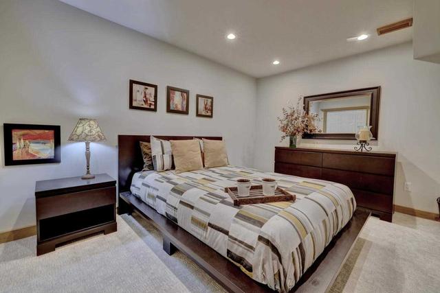 6672 Carriage Tr, House detached with 3 bedrooms, 5 bathrooms and 13 parking in Burlington ON | Image 20