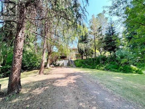 1292 Coalmine Road, House detached with 6 bedrooms, 2 bathrooms and null parking in Telkwa BC | Card Image