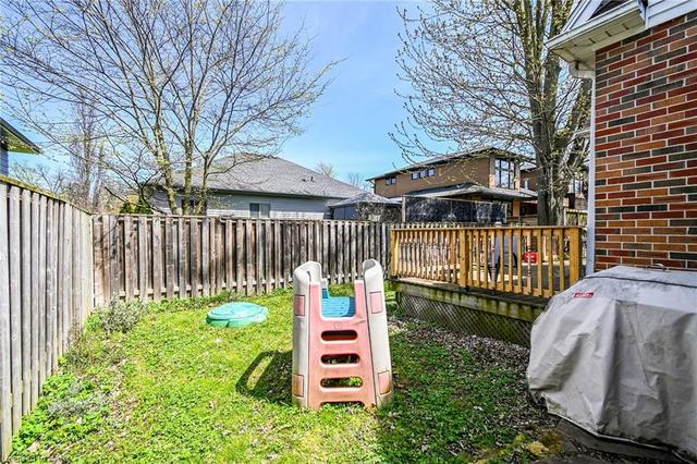 5 Bellevue Terrace, House detached with 3 bedrooms, 1 bathrooms and 5 parking in St. Catharines ON | Image 9